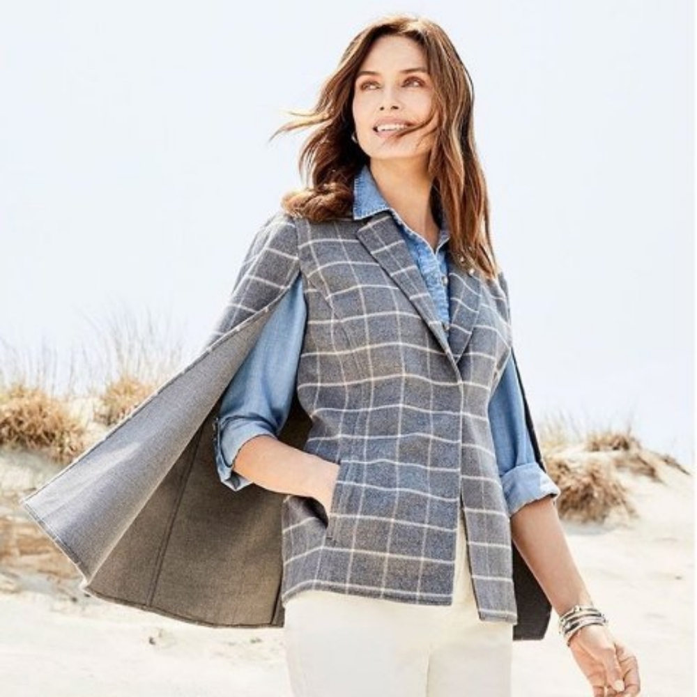 Chico's Plush Cape Jacket w/ Windowpane Print P2P 24 in. Chico's Size 3